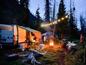 Read more about the article Creative Ways to Light Your Campsite: Bright Ideas for Night Fun