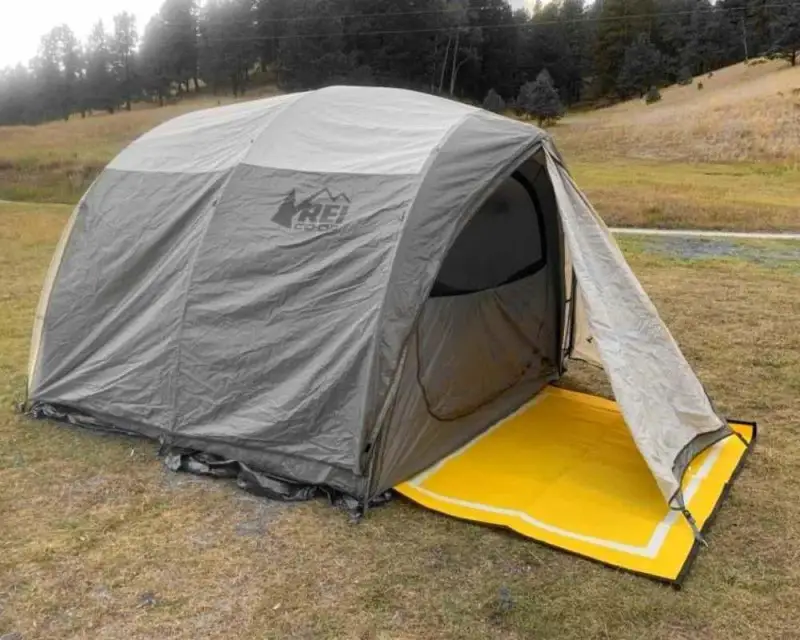 Read more about the article Tent Vestibule Mat: Enhance Your Camping Comfort